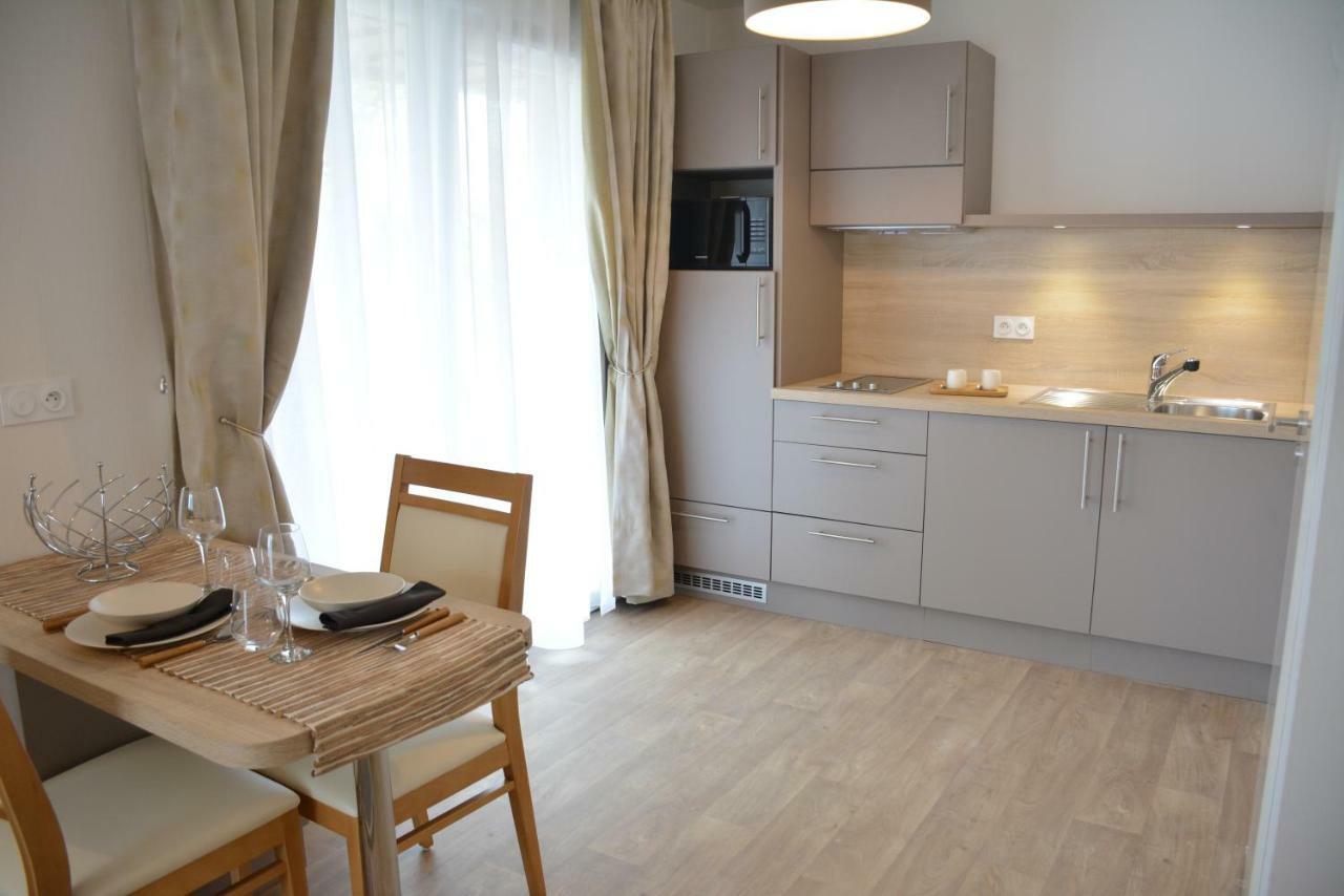 Domitys - Les Megalithes Roses Aparthotel Perros-Guirec Buitenkant foto